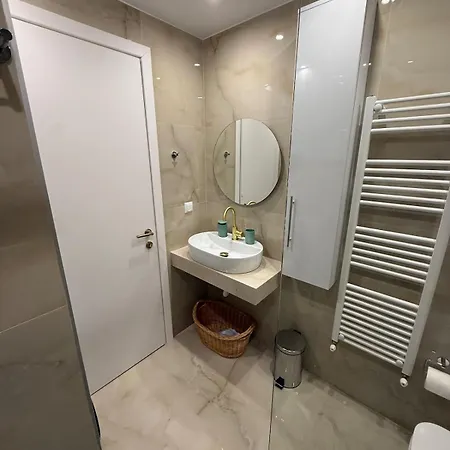 Apartmán Luxavie Boutique Near Center